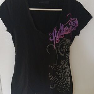 Hustler Hollywood Black V-Neck Tee with Purple Script and Gray Accents Y2K